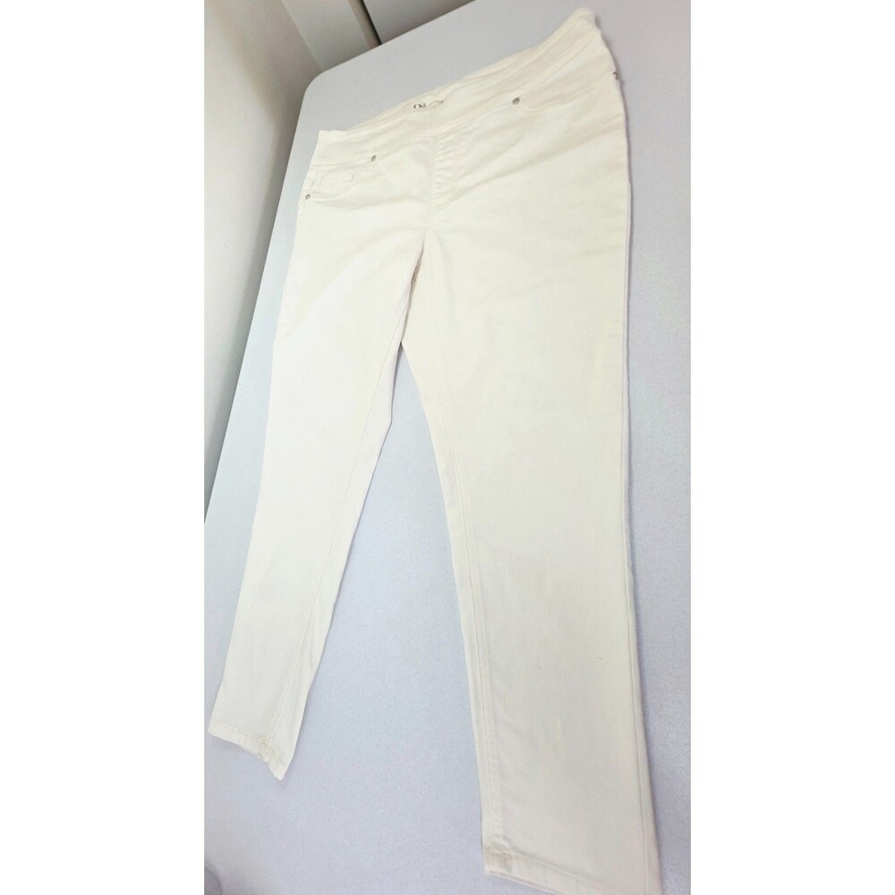 DG2 Virtual Stretch Cream Off White Pull On Denim Skinny Leg Jeans 1X Pockets